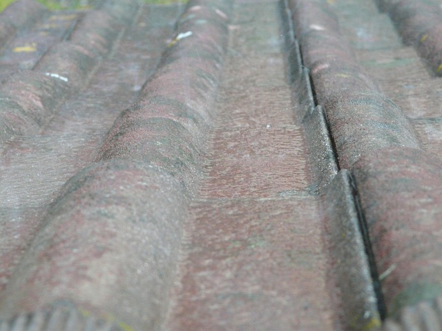 Image illustrating the verb Draining Away