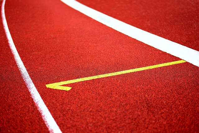 Image illustrating the verb Following Up