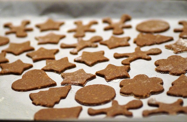 Image illustrating the verb knocking out