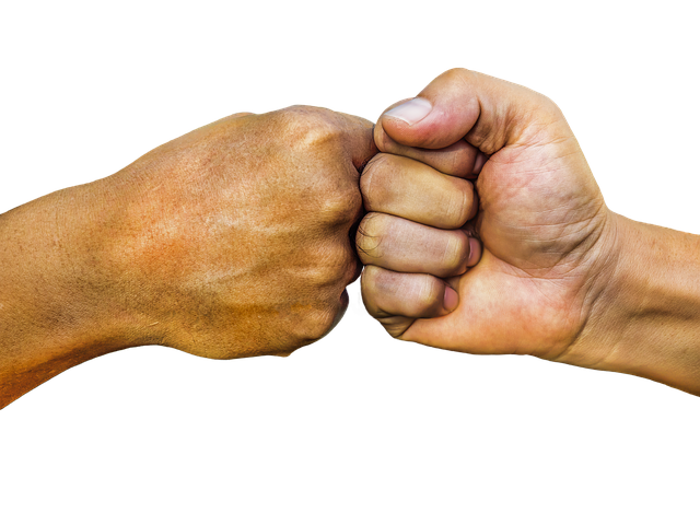 Image illustrating the verb punching in